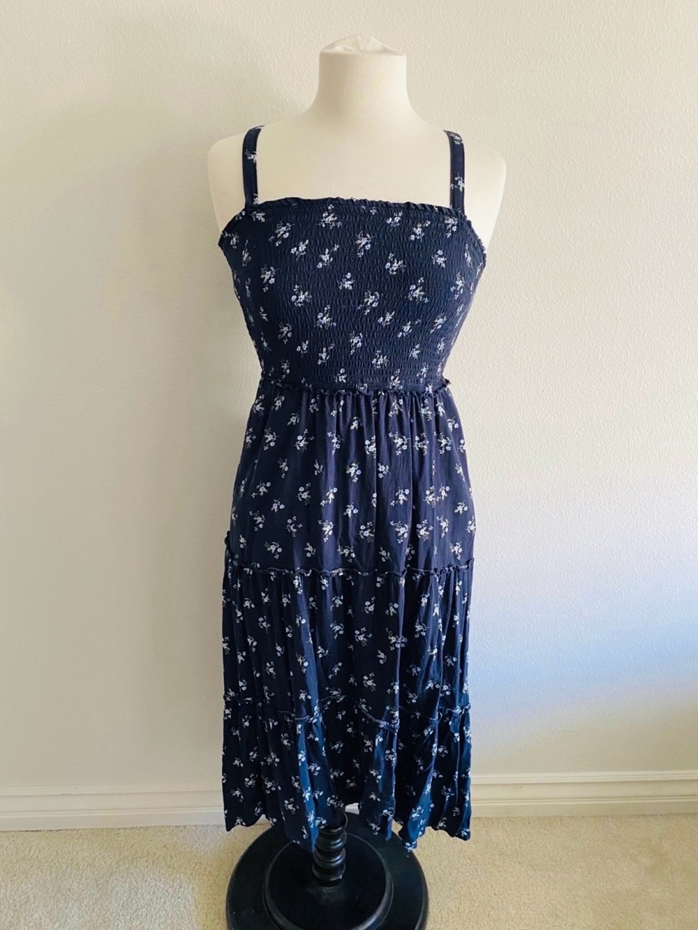 Hollister navy blue and white floral maxi dress with adjustable straps